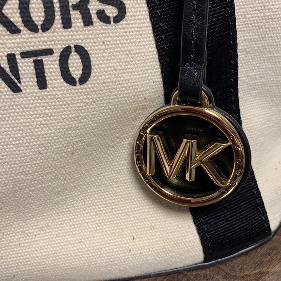 Michael kors Limited Edition Toronto Bag - Picture 4 of 13